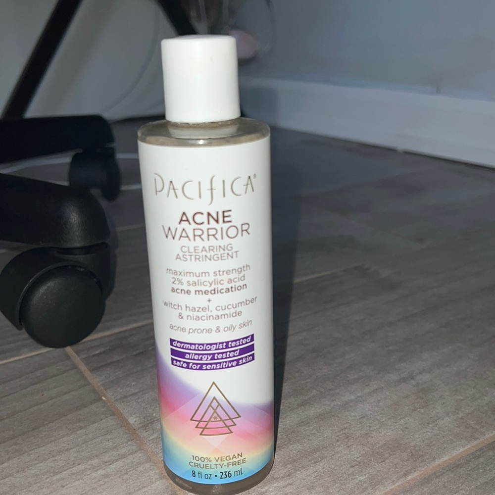 pacifica acne warrior clearing astrIgent